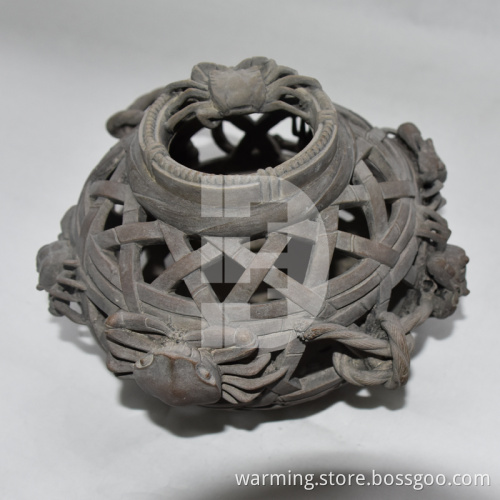 Global high-end art crab basket auction